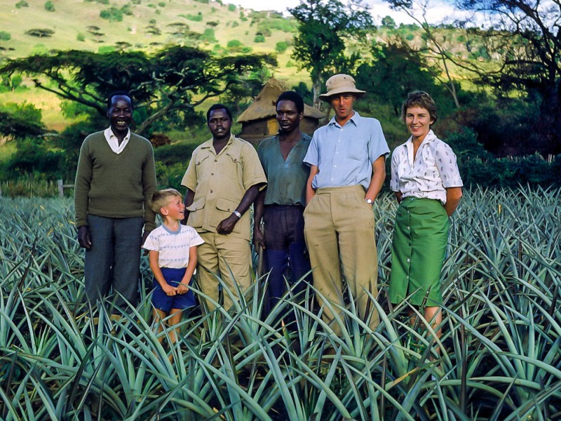 Chief Henry's pineapples and peter, Betty and Ian Murdock