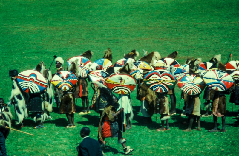 African dancers