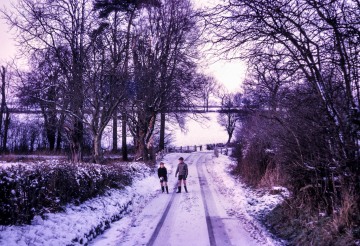 Snow at Greenstead Green