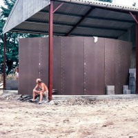 Lodge Farm, Gisslingham. Building the pig store. Mike Blasdale