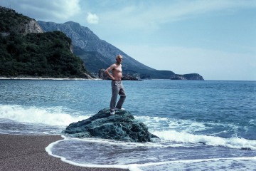 Mum and Dad on Holiday,  Yugoslavia?