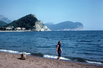 Mum and Dad on Holiday,  Yugoslavia?