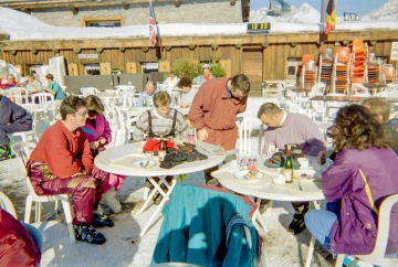 Skiing in Courcheval