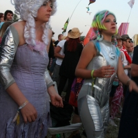 Pyramid Stage Crowd during Scissor Sisters