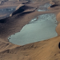 River Tsauchab disappearing into dunes