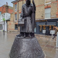 Statue of Chaucer