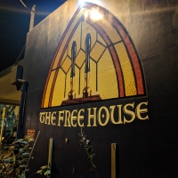 Free House Pub