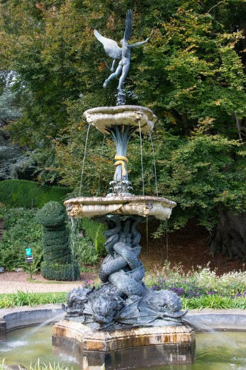 National Trust, Ascott House