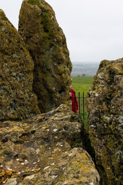 The Rollright Stones, Whispering Knights