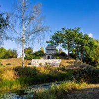 Frogmore House and Gardens, Mausoleum