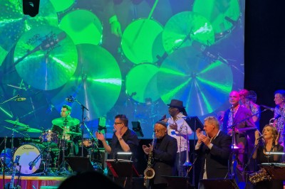 PXL_20251109_213737980