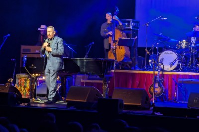 PXL_20251109_213927975