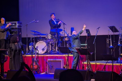 PXL_20251109_220835846