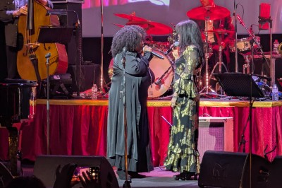 PXL_20251109_222112939