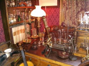 Chemistry at the Sherlock Holmes Museum